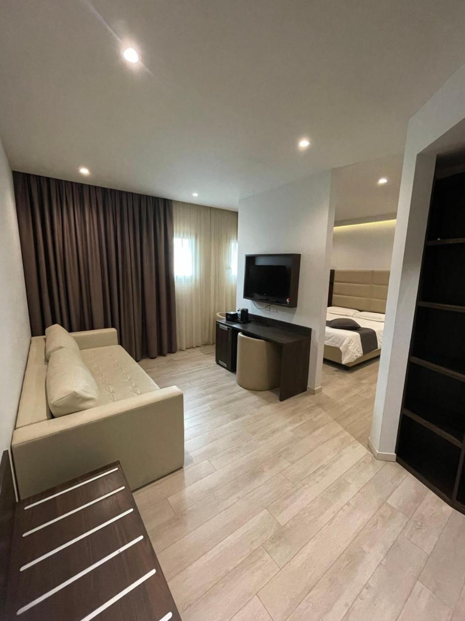 Hotelluxuryprato Exterior photo